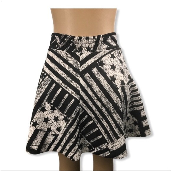 Material Girl Skirt High waist Mini printed Stars & Stripes patriotic Size M - Picture 2 of 14